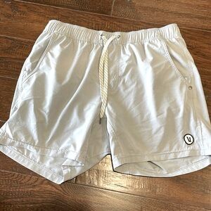 VUORI KORE SHORTS L